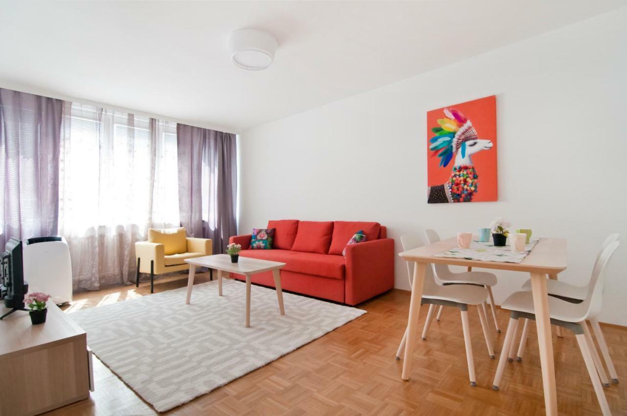Top Location Vienna Marchetti Exterior photo