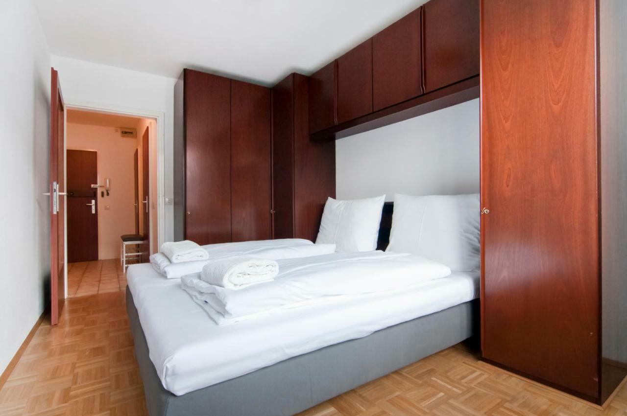 Top Location Vienna Marchetti Exterior photo
