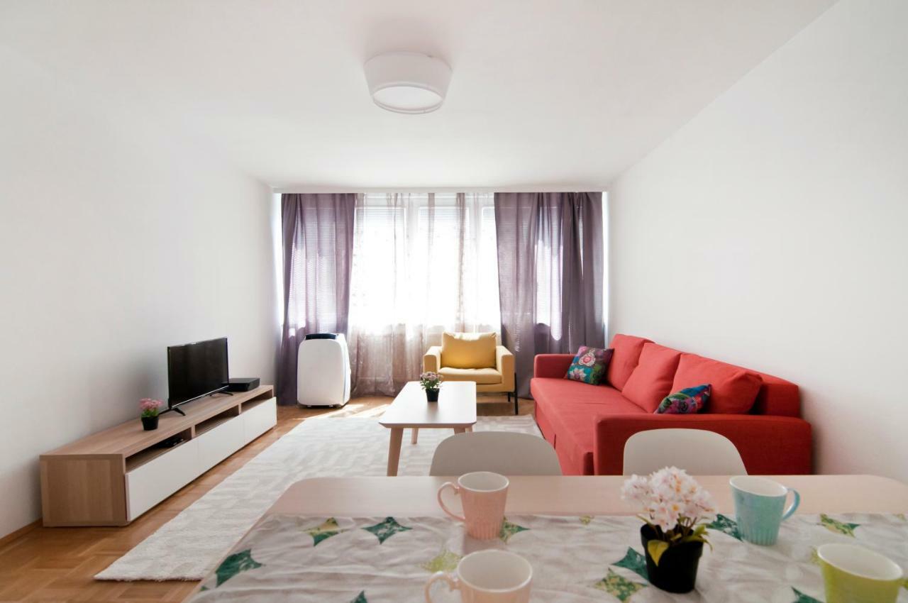 Top Location Vienna Marchetti Exterior photo
